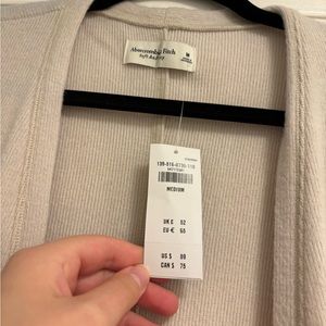 NWOT Abercrombie Soft and Cozy Cardigan